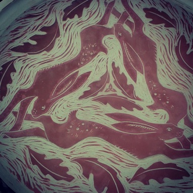 Sgraffito hare plate detail